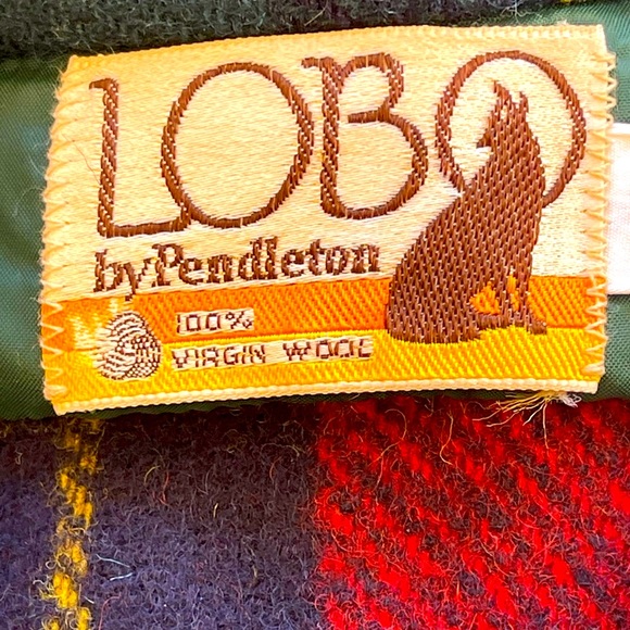 LOBO by PENDLETON Virgin Wool Red Tartan Plaid Suede Shooter Patch Men’s M USA!! - Picture 2 of 13